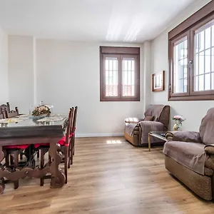 2 Bedrooms 2 Bathrooms - Triana- Apartamento